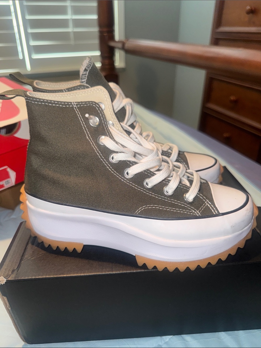 Converse Platform Run Star Hike High Top Sneakers - Olive Green & White